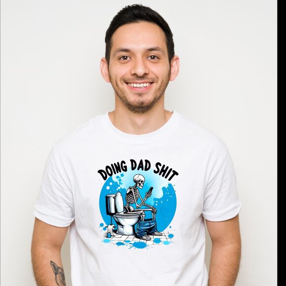 Men's Doing Dad Shit Tee Shirt - Picture 1 of 3